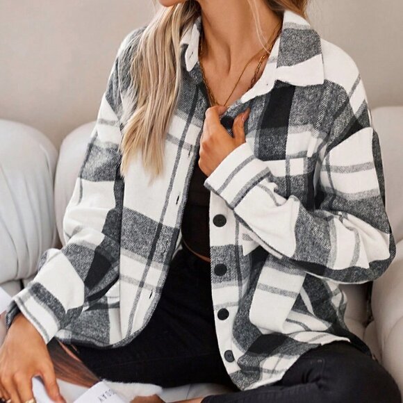 Black and White Casual Womens Plaid Print Drop Shoulder Shirt - Picture 6 of 7
